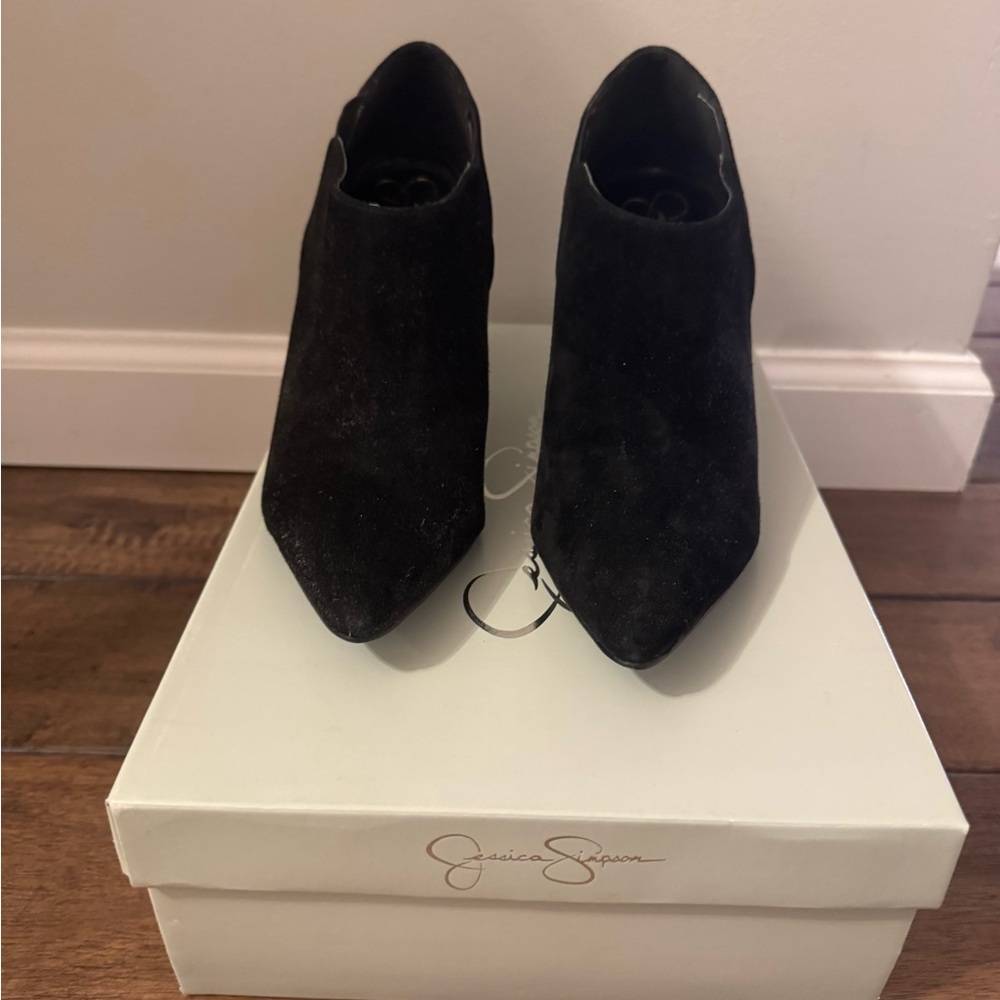 Jessica Simpson Black Heeled Ankle Boots - Picture 4 of 5